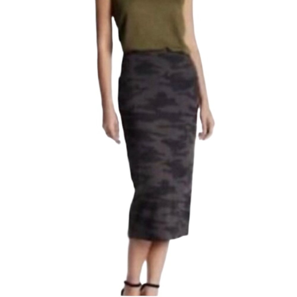 Sanctuary Women’s camo pencil skirt XS Nordstrom NEW